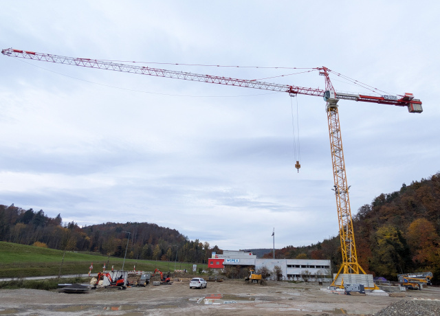Notre grue à Schaffhouse est installée!