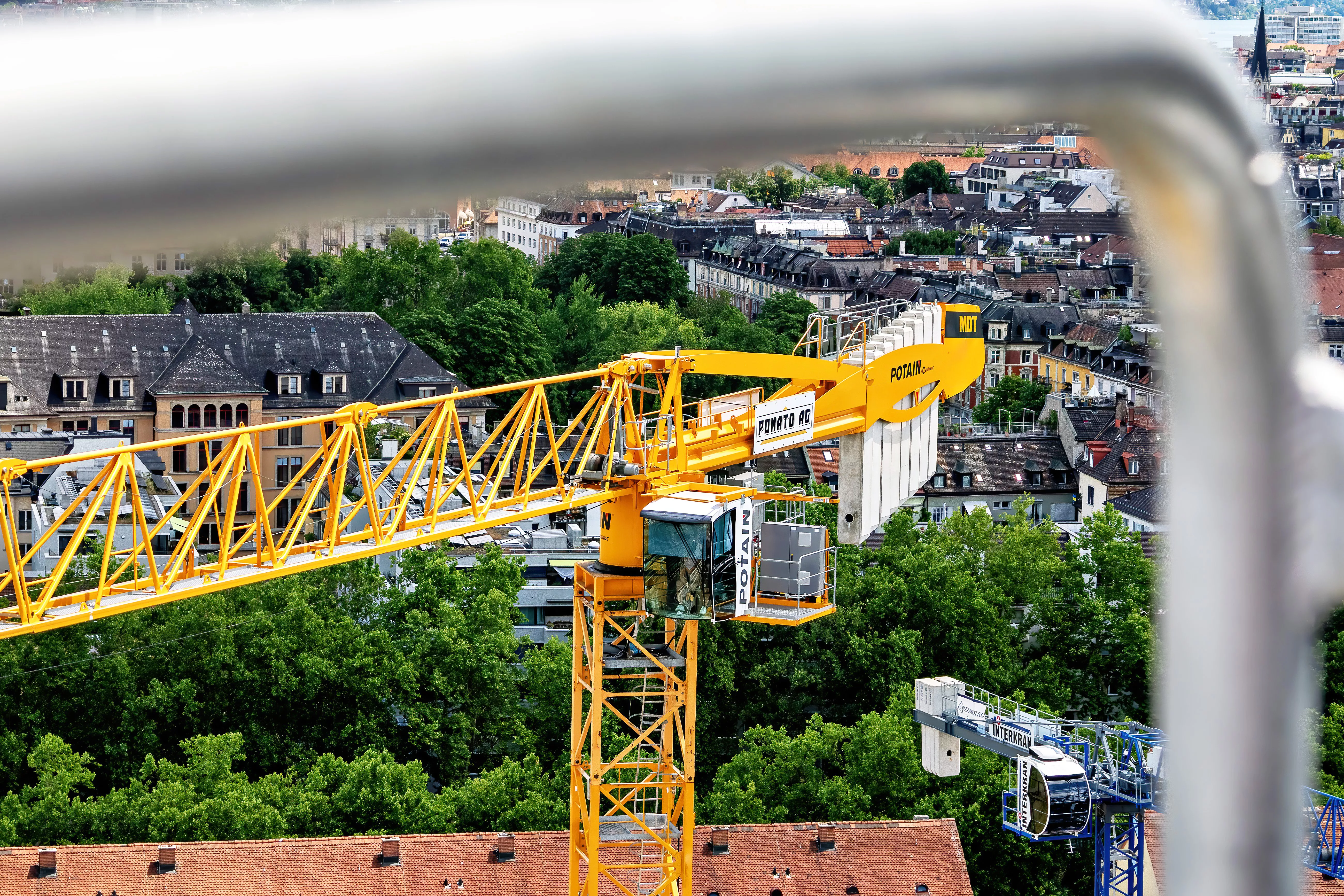 260703 Potain Ernastrasse ZRH 047 Retusche